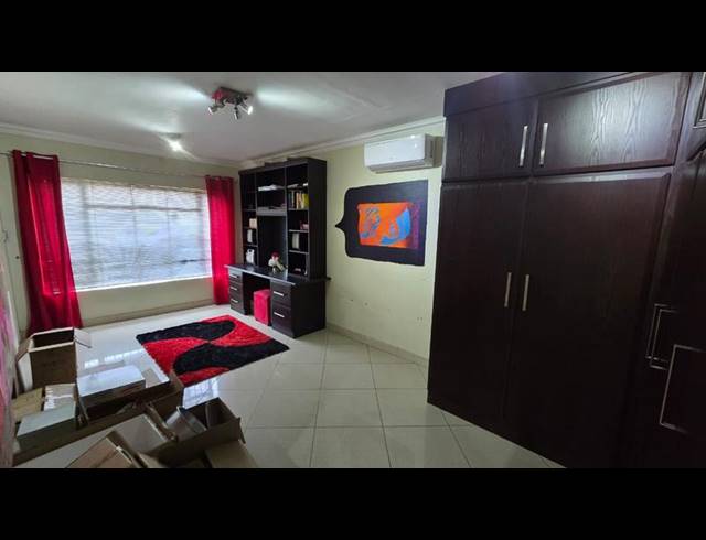 5 BEDROOM HOUSE FOR SALE IN LOUIS TRICHARDT